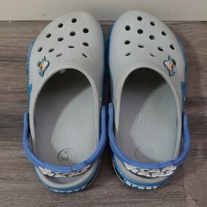 Size J1 Star Wars light up Crocs